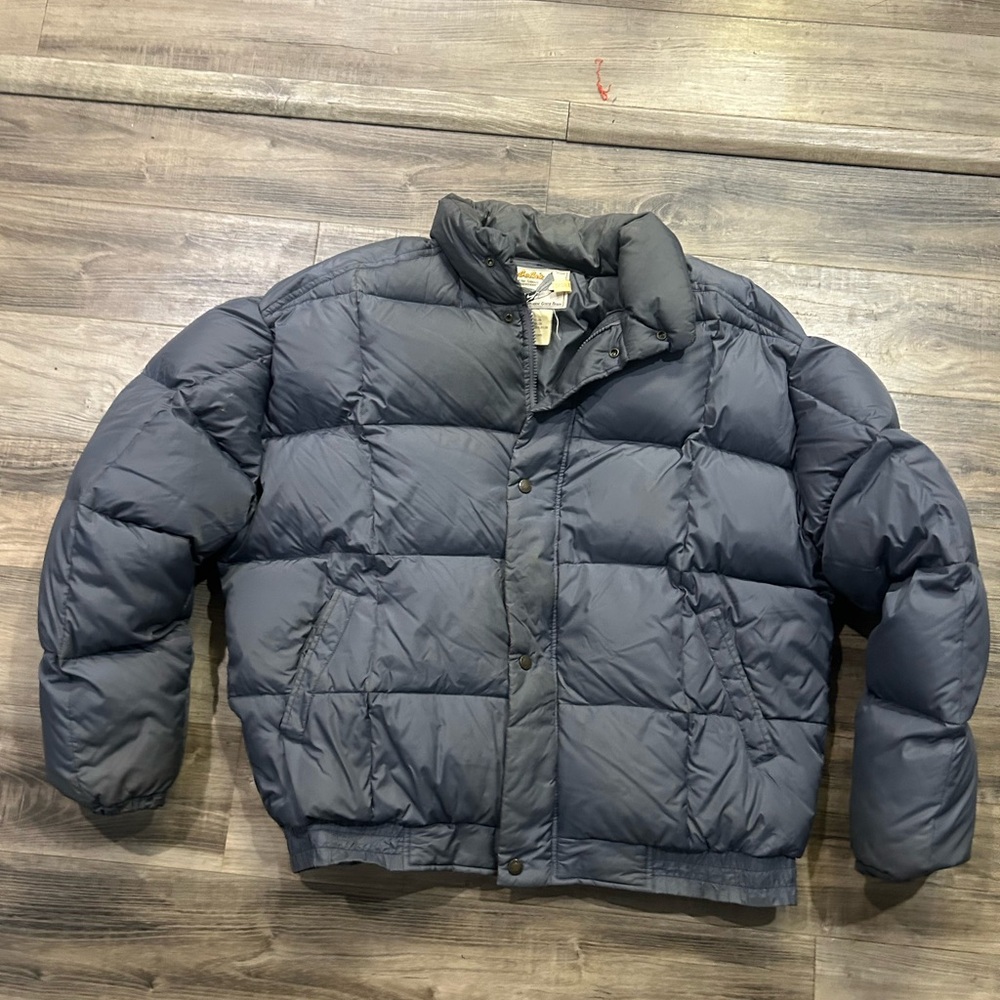 Vintage  Cabela's Premier Northern Goosedown gray puffer jacket.